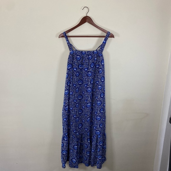 Old Navy Dresses & Skirts - Old navy blue floral midi dress with pockets women's size‎ xl